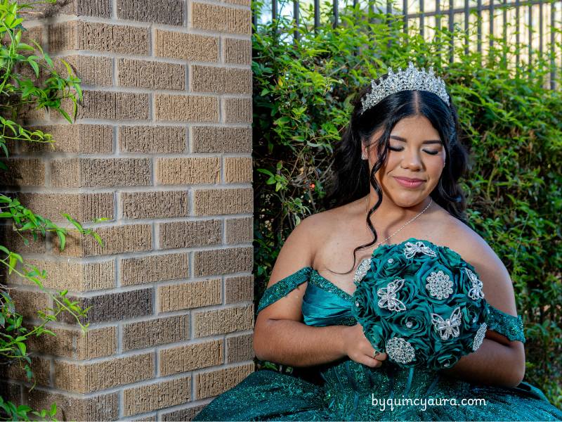 Best Prom Dresses for Curvy Girls