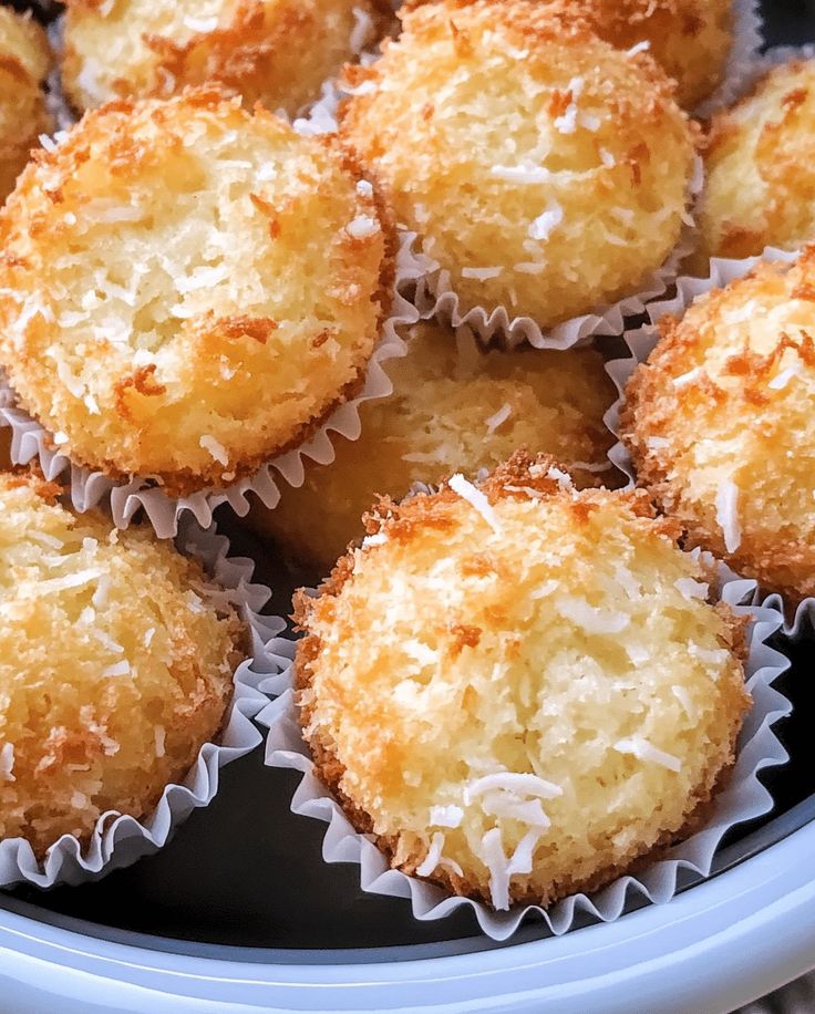 coconut macaroon Bites