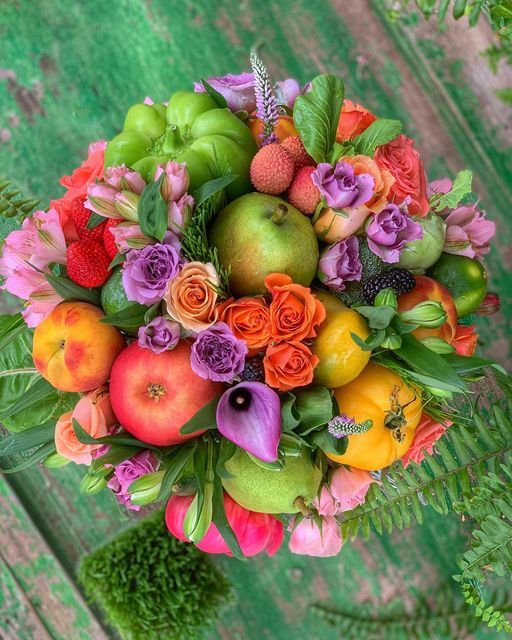 Fresh Fruit and Flowers Combo