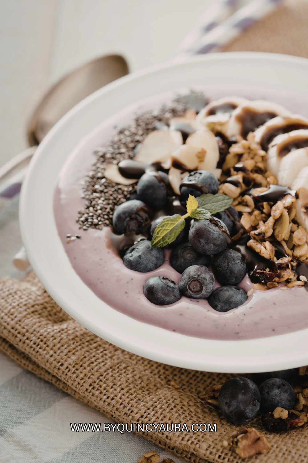 Smoothie Bowl with Toppings