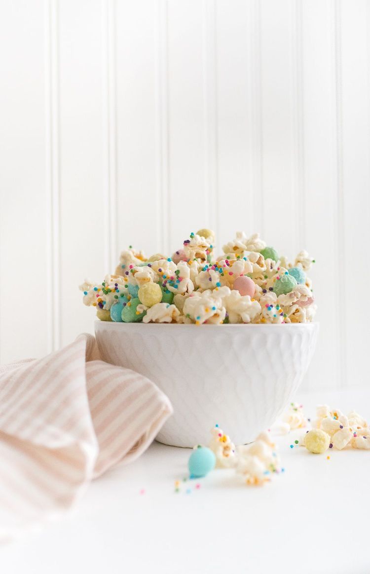 Easter-Themed Popcorn Mix