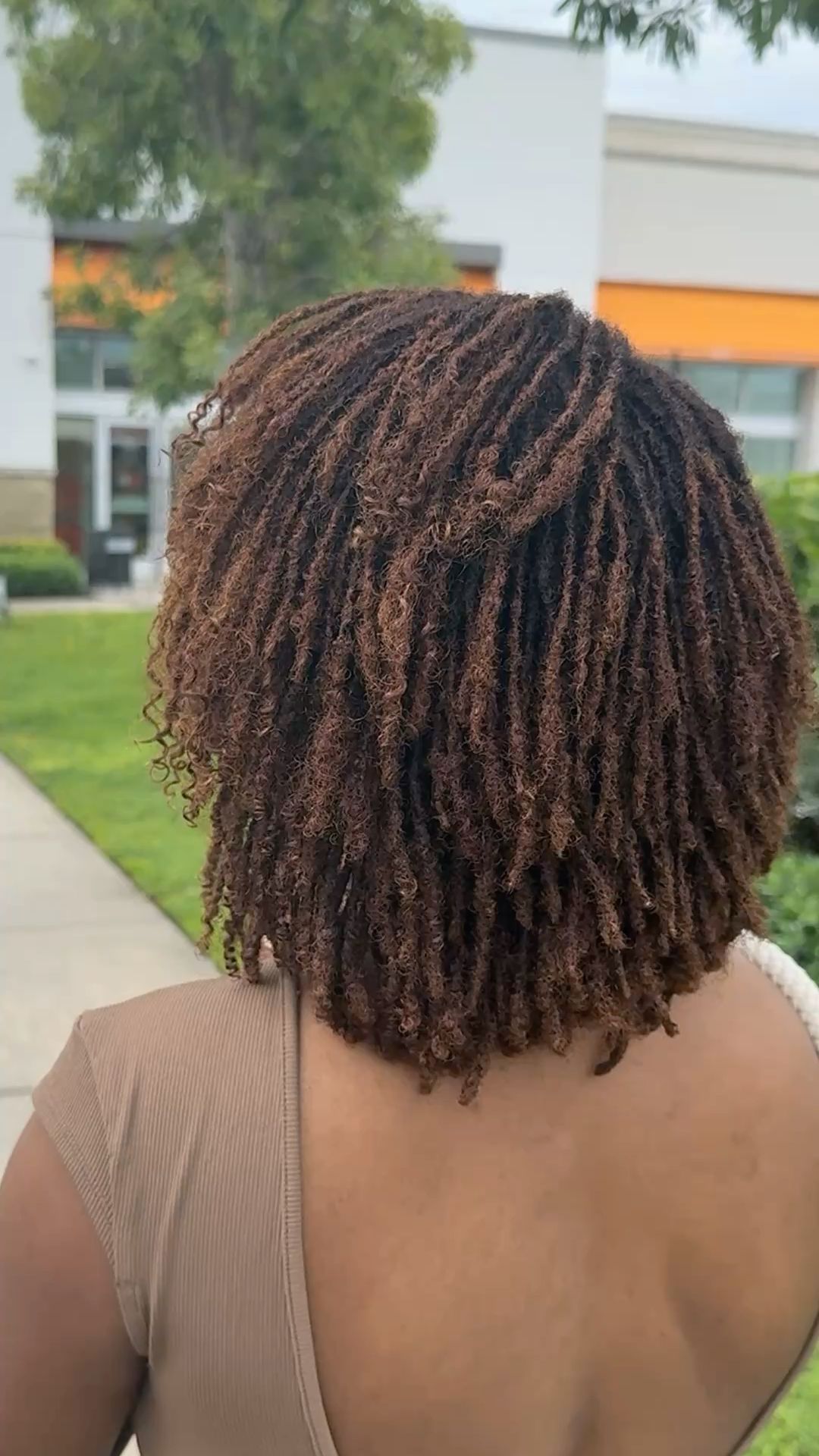 girl on locs