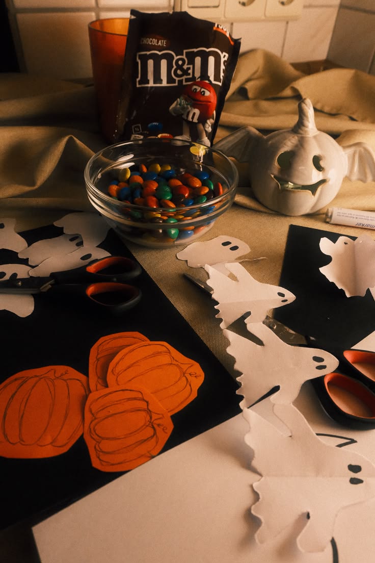 Plan a Halloween Craft