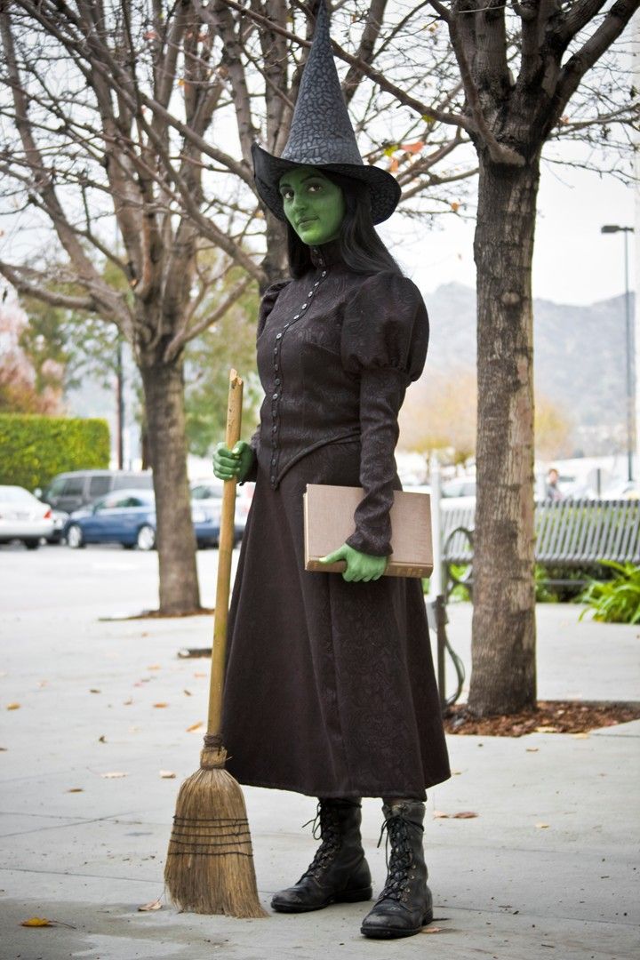 Use Shoes to Make the Costume Look More Put Together