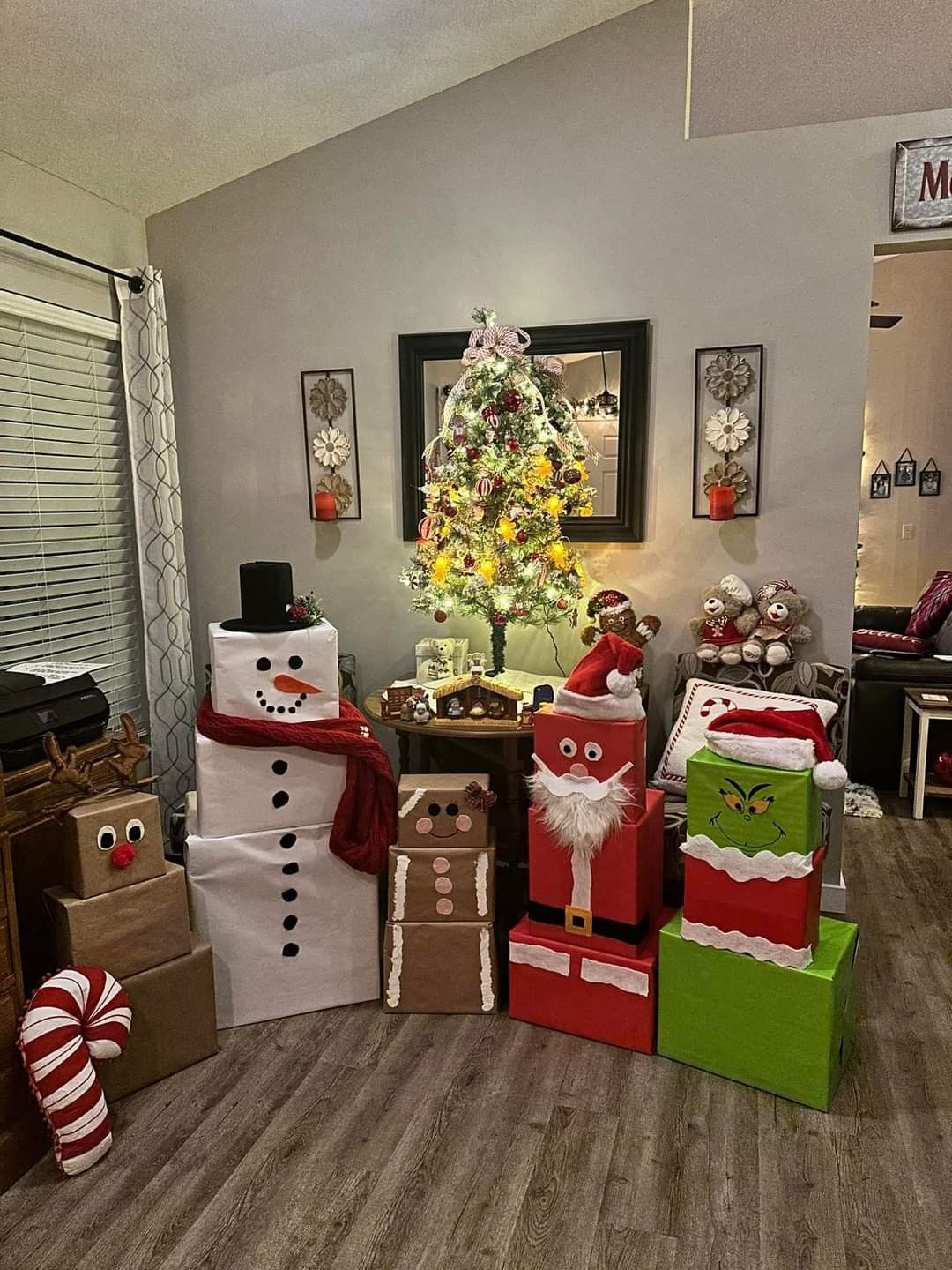 Make Christmas Gifts Part of the Decor